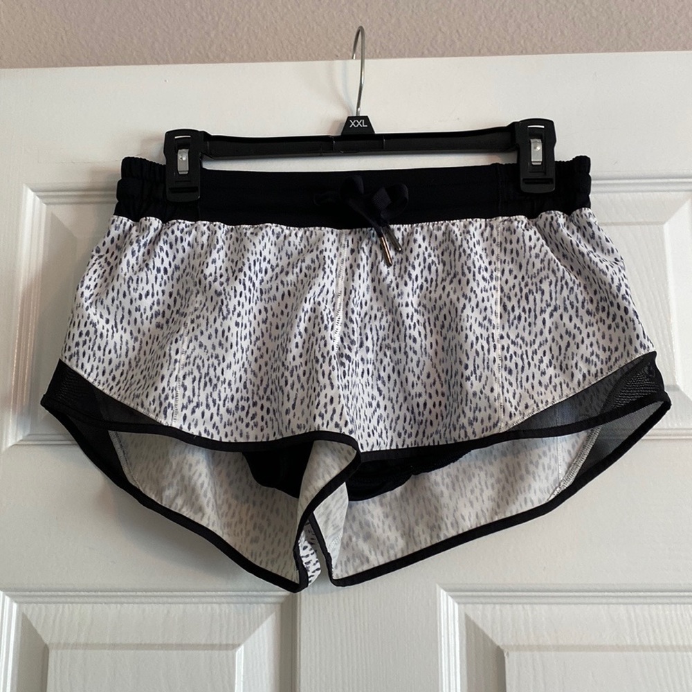 Lululemon Hotta Hot Low-arise Lined Short 2.5”